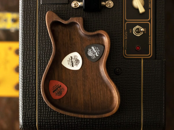 Offset Guitar Valet Tray