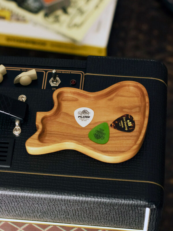 Offset Guitar Valet Tray - Image 5